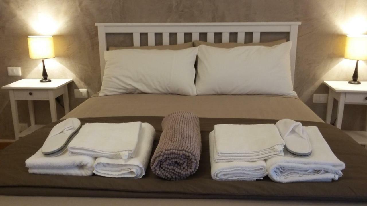 Residenza Leon Bed & Breakfast Castelnuovo del Garda Exterior photo