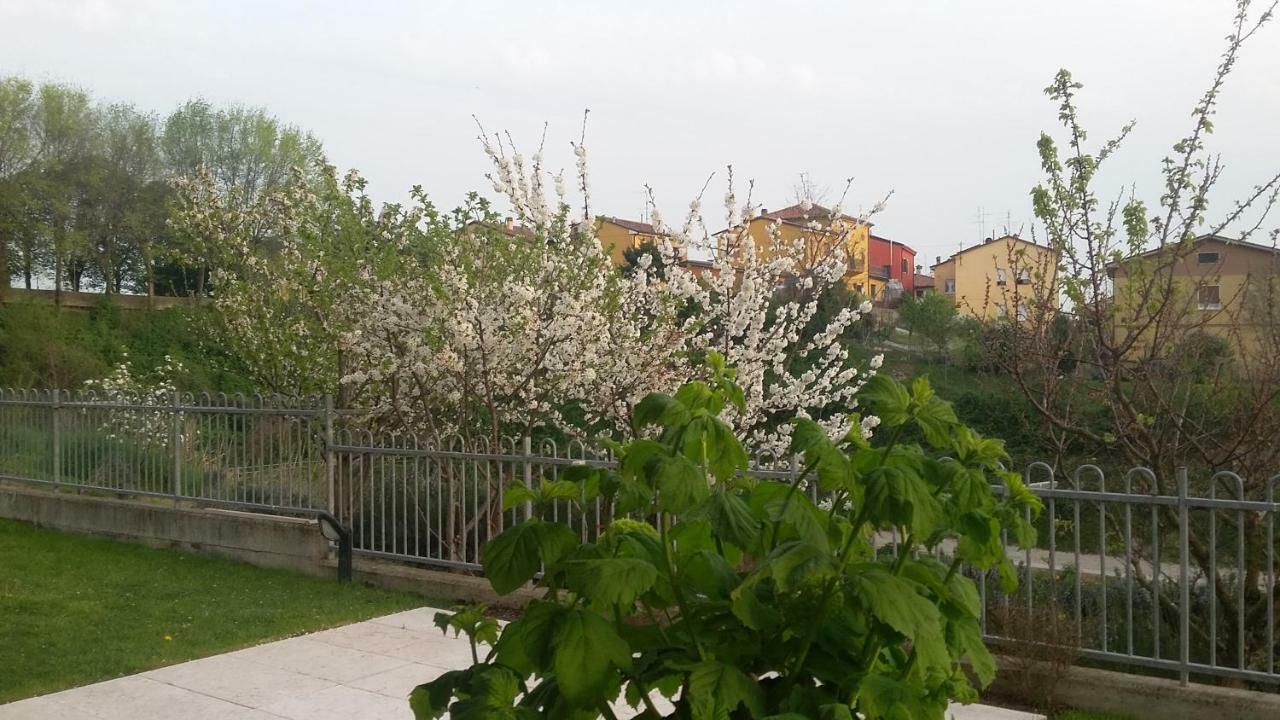 Residenza Leon Bed & Breakfast Castelnuovo del Garda Exterior photo